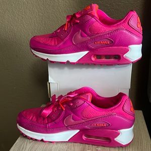 Nike Air Max 90 Women’s Shoes Size 9 Fuschia Pink Running